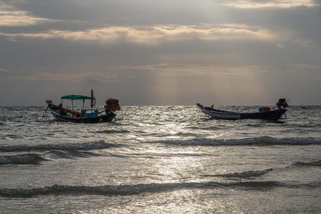 De avond valt in  Eiland Kho Pipi (Thailand)