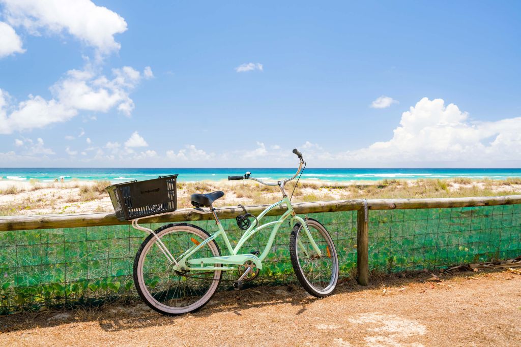 Fiets bij het strand