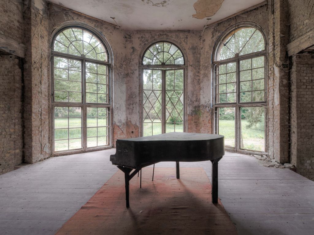 Lonely Piano